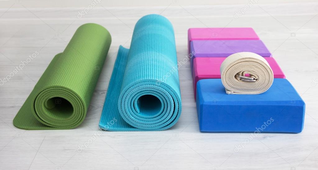 iyengar yoga blocks