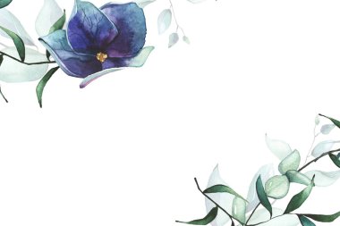 Suluboya el maviye boyanmış, menekşe rengi, mor ortanca çiçekleri, turkuaz okaliptüs ve yeşil yaprak çerçevesi. Çiçek çelengi aranjmanı. Sanatsal tasarım şablon clipart.