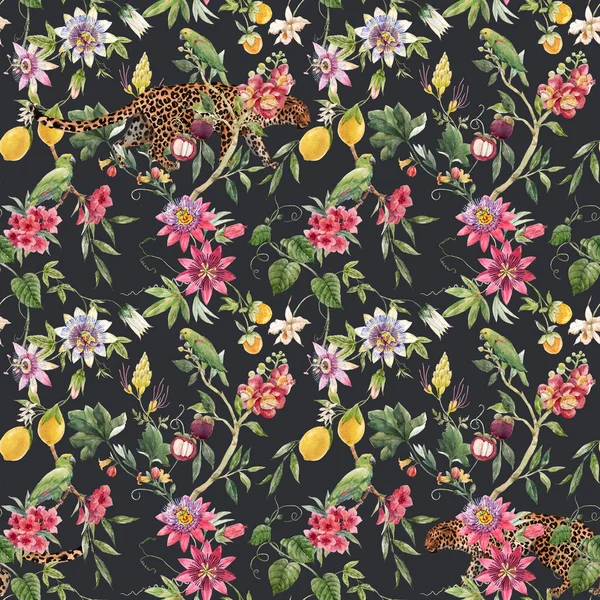 Elle çizilmiş suluboya egzotik orman çiçekleriyle kusursuz tropikal desenler. Stok illüstrasyonu.