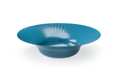 Beyaz arka planda izole edilmiş mavi bir plastik kase - 3D görüntüleme