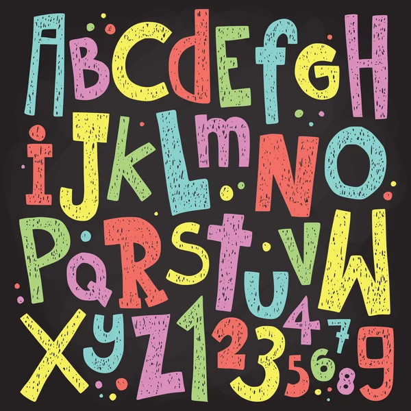 Lettres et chiffres colorés de tableau de craie. Pack vectoriel alphabet grunge vintage — Image vectorielle