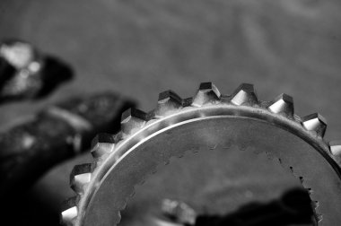 mekanik parçalar üzerinde çalışmak için araçlar ve aygıtlar