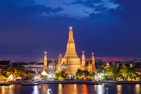 Wat arun templo en Bangkok Tailandia —  Fotos de Stock