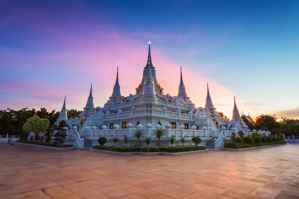 Prang tempel Wat asokaram van Samutprakarn provincie Thailand Rechtenvrije Stockafbeeldingen