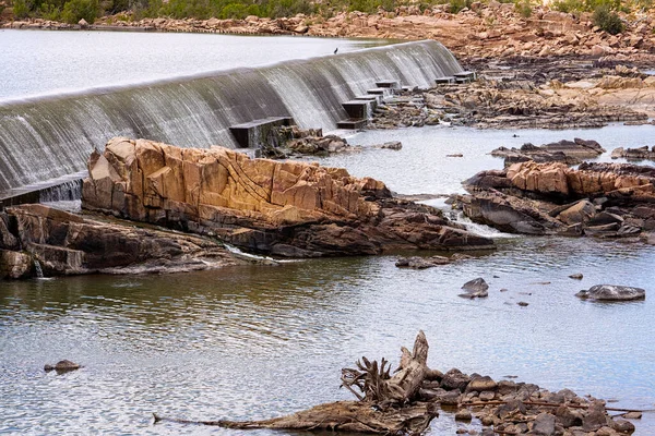 Vertedero Charters Towers Weir Río Burdekin Queensland Australia Que Proporciona — Foto de Stock