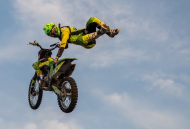 Khabarovsk - Ağustos 23: Fmx (Freestyle bir profesyonel atlı 