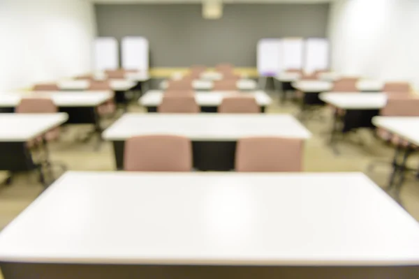 Lege vergadering of conferentie ruimte voor achtergrond wazig — Stockfoto