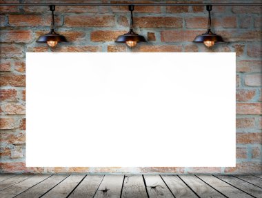 Bilgi iletisi için tuğla duvar ve ahşap katta boş çerçeve