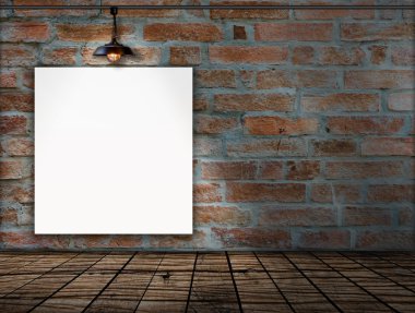 Bilgi iletisi için tuğla duvar ve ahşap katta boş çerçeve