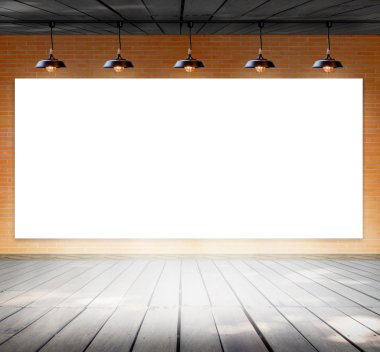 Bilgi iletisi için tuğla duvar ve ahşap katta boş çerçeve