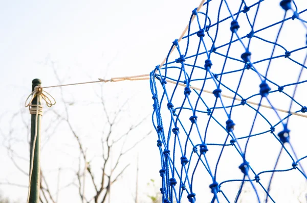 Blaues Netz Fußballtor. — Stockfoto