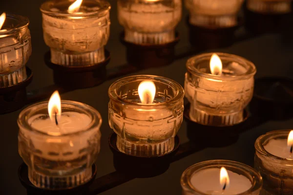 Candele nella chiesa — Foto Stock