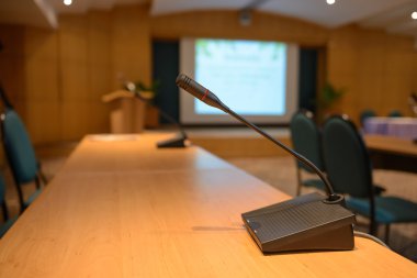 Masa Mikrofonu Konferansı tablo