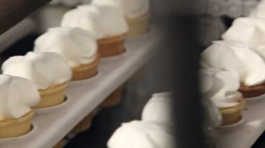 Otomatik dondurma üretim hattı