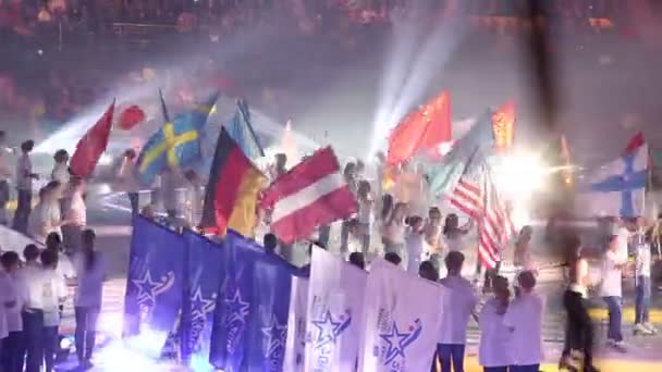 ULYANOVSK, RÚSSIA - JANEIRO 31, 2016: A abertura do Campeonato Mundial de Bandy. "Volga Sport Arena" (em inglês). Ulyanovsk, Rússia em janeiro 31, 2016 . — Vídeo de Stock