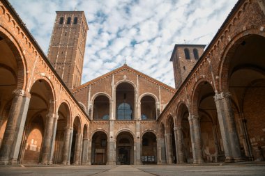Milan Sant'Ambrogio Bazilikası