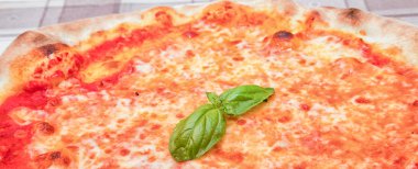 Pizza margherita