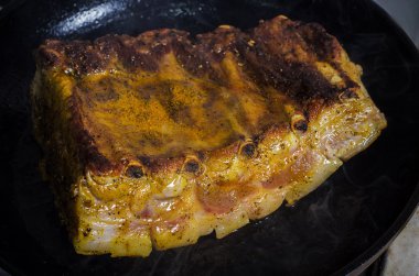 kavrulmuş Domuz kaburga ızgara Pan