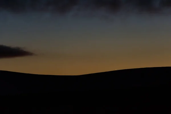 Vista Deslumbrante Júpiter Sobre Cume Das Montanhas Wicklow Perto Pico — Fotografia de Stock