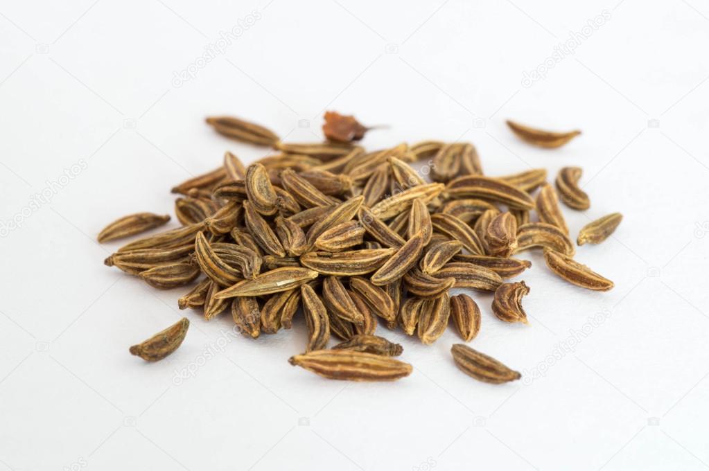 Cumin pile in lateral view