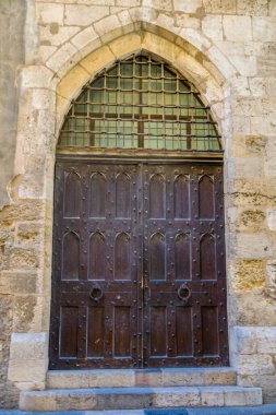 Eski evin eski ön kapısı..