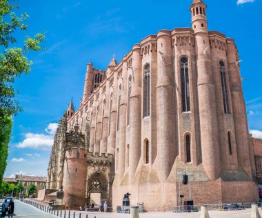 Albi, Fransa 'nın Occitanie kentindeki tarihi Tarn kasabası..