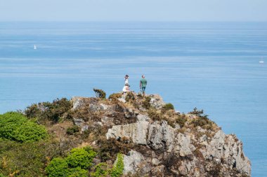 Deniz manzarası ve Plouha adaları, Plouha 'da Ctes-d' Armor, Brittany 'de..