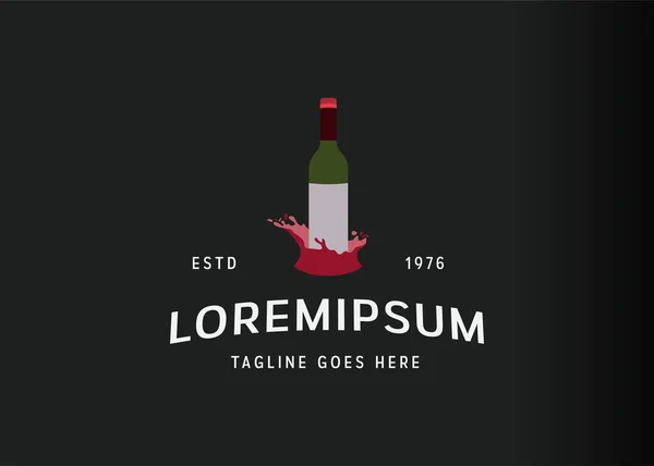 Şarap sıçrama logosu tasarımı. Su sıçramış şarap şişesinin vektör çizimi. Düz simge biçiminde vintage logo tasarımı.