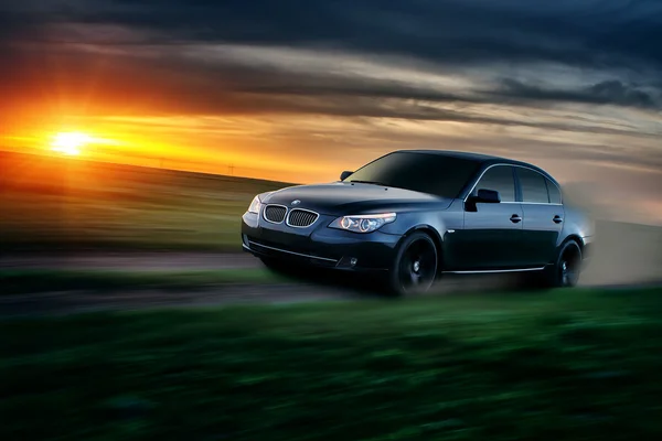  Araba Bmw E60 götürmek vasıl günbatımı kırsal yola