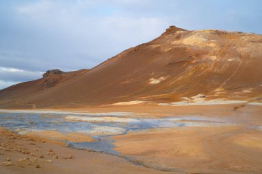 Namafjall Hver jeotermal alanı Kuzeydoğu İzlanda manzarası