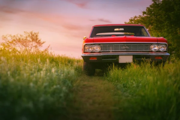 Engels Russia May 2021 Retro Red Muscle Car Chevrolet Malibu — Stock Photo, Image