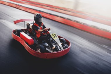 Kart hızı gitmek kapalı yüzme yarışı oposition yarış rive