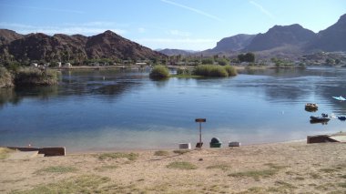Havasu Gölü'ne