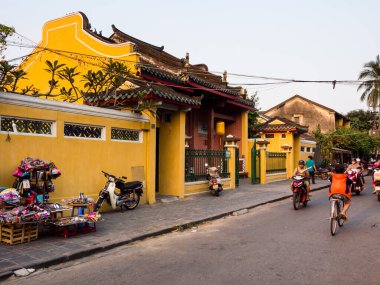 Hoi An, Vietnam - 13 Mart 2016: Hoi An 'ın eski evleri