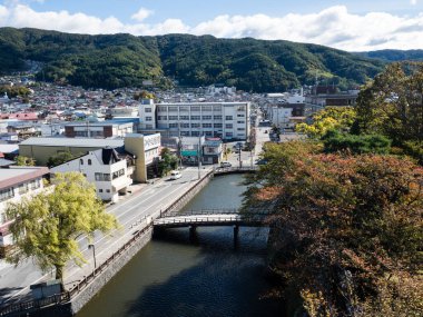 Suwa, Japonya - 22 Ekim 2017: Yeniden inşa edilen Takashima şatosunun en üst katı