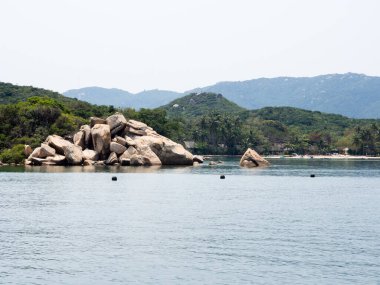 Van Ninh, Vietnam 'daki uzak ve pitoresk Balina Adası manzarası