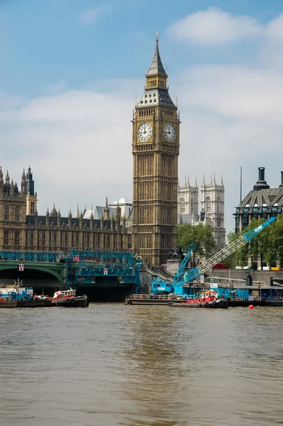 Вестминстерский дворец в Лондоне — стоковое фото