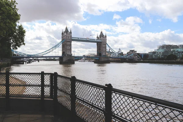 Londra Ngiltere Ağustos 2018 Londra Nın Ikonik Simgesi Thames Nehri — Stok fotoğraf