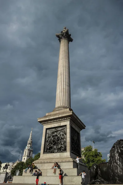 Londyn Anglia Sierpnia 2018 Trafalgar Square Londyn Admirał Nelson Wysokie — Zdjęcie stockowe