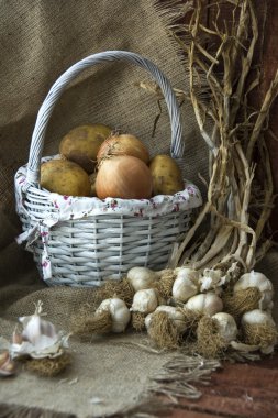 patates, soğan, elma, sarımsak