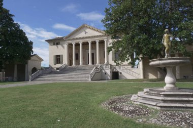 Villa Badoer, Veneto bölgesinde Andrea Palladio tarafından tasarlanan bir villa.