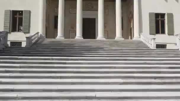 Villa Badoer est une villa dans la région Vénétie conçue par Andrea Palladio — Video