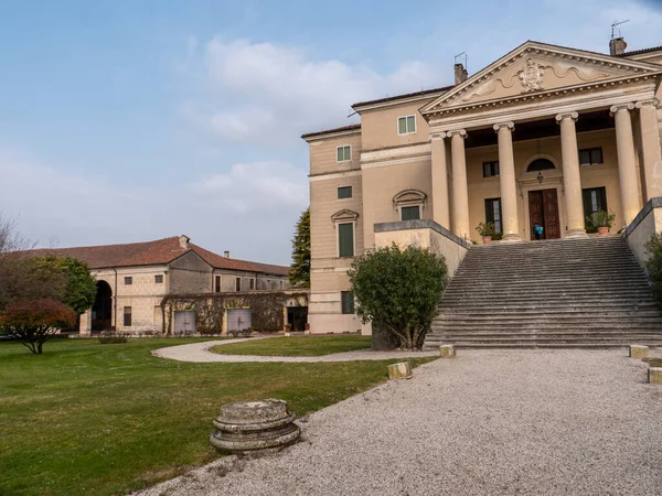 Сільська резиденція дворянства в Дуевілі Венето — стокове фото