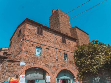 Tuscany 'deki küçük ortaçağ köyü Vinci.