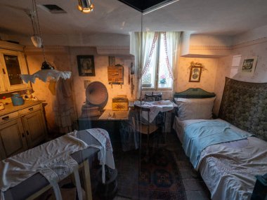 Golden Lane 'in büyüleyici manzarası, Prag Kalesi' nin içinde dar tarihi bir cadde. Yüksek kalite fotoğraf