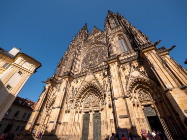 Çek Cumhuriyeti Prag 'daki Prag Kalesi kompleksi içinde yer alan St. Vitus Katedrali. - Evet. Yüksek kalite fotoğraf