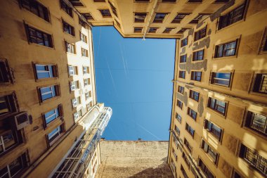Eski avlu ve Binalar St. Petersburg Merkezi