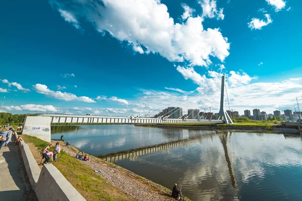 Hermosas tuberías de puente en San Petersburgo, Rusia . —  Fotos de Stock