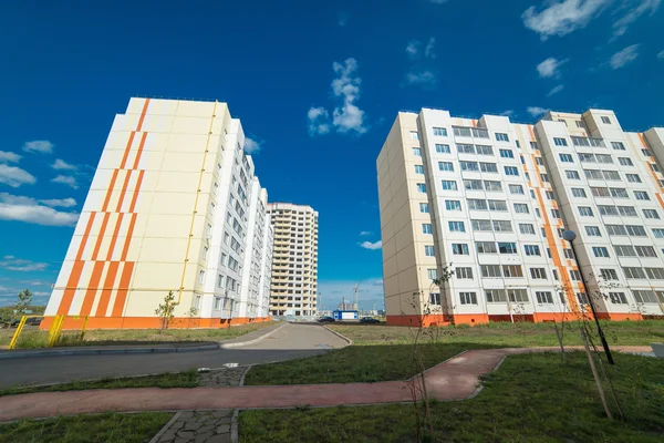 ウリヤノフスク、ロシア。新たな住宅地. — ストック写真