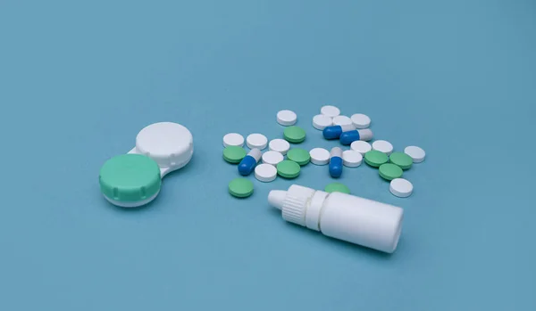 Een Set Voor Behandeling Van Slecht Zicht Tabletten Lenzen Oogdruppels — Stockfoto